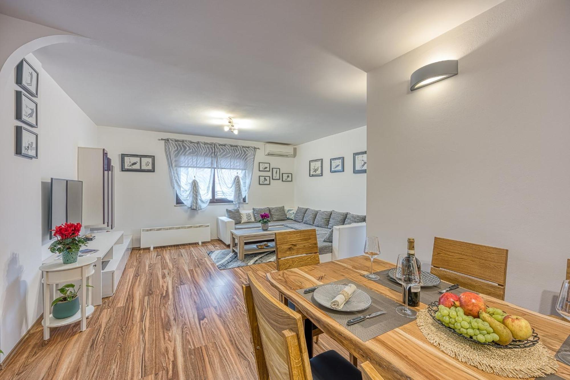 Apartments Suki Ровинь Экстерьер фото